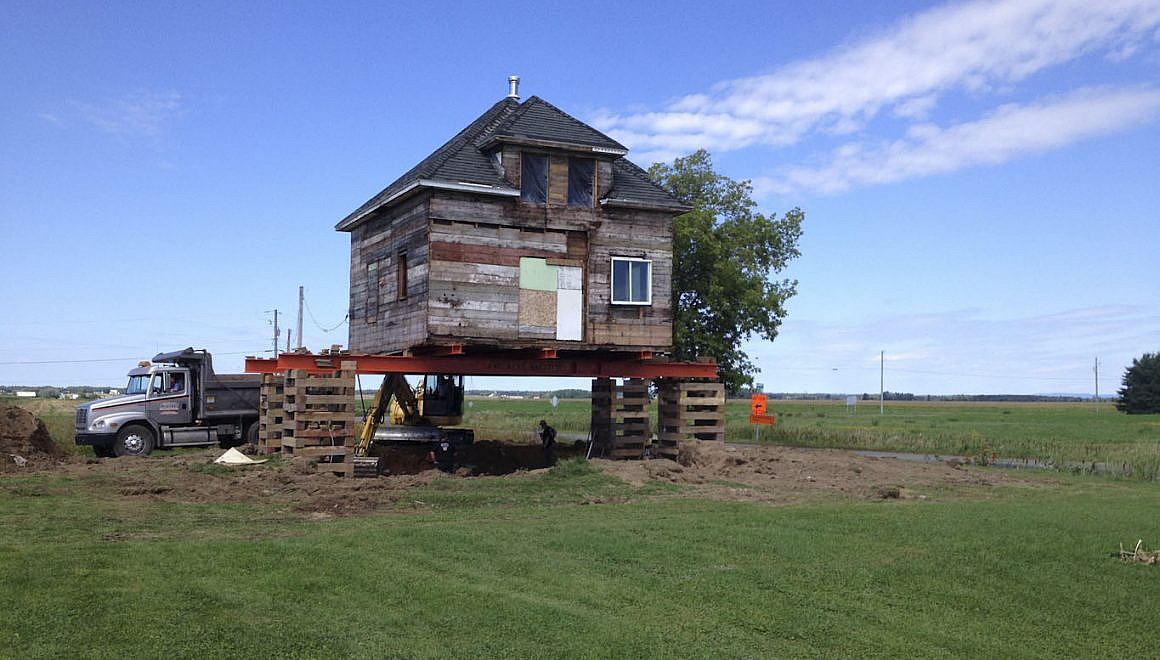 facade-soulevement-maison-creation-fondation-entreprises-marcotte_web