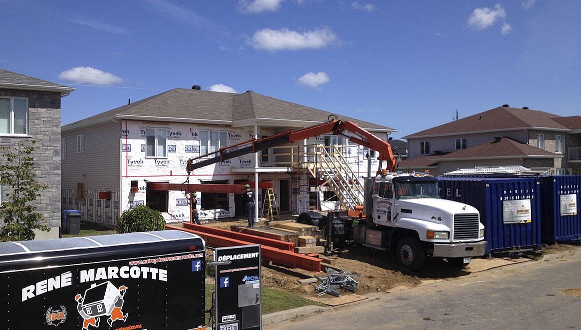 preparation-soulevement-bloc-appartements-pyrrhotite-entreprises-marcotte_web